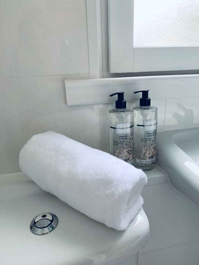 1 Bedroom Apartment for WEEKLY or MONTHLY rent at G5,5 mon to city center.Wifi,Parking FREE