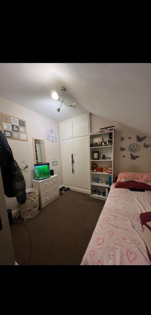 Victoria House For Rent as a Share 