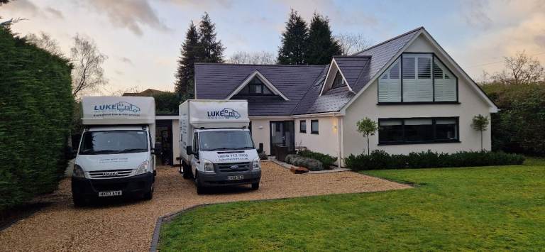 Amersham House Removals & Man with a Van, Free Quote, Fully Insured , Delivery Service , 