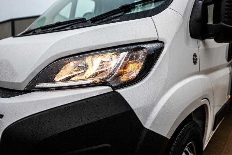 2025 BRAND NEW FIAT DUCATO 2.2 DIESEL PLANT BEAVERTAIL DROPSIDE HIGHWAY MAINTENA