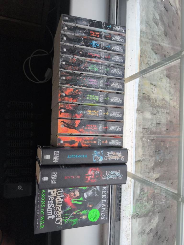 Skulduggery Pleasant Book Set – Good Condition