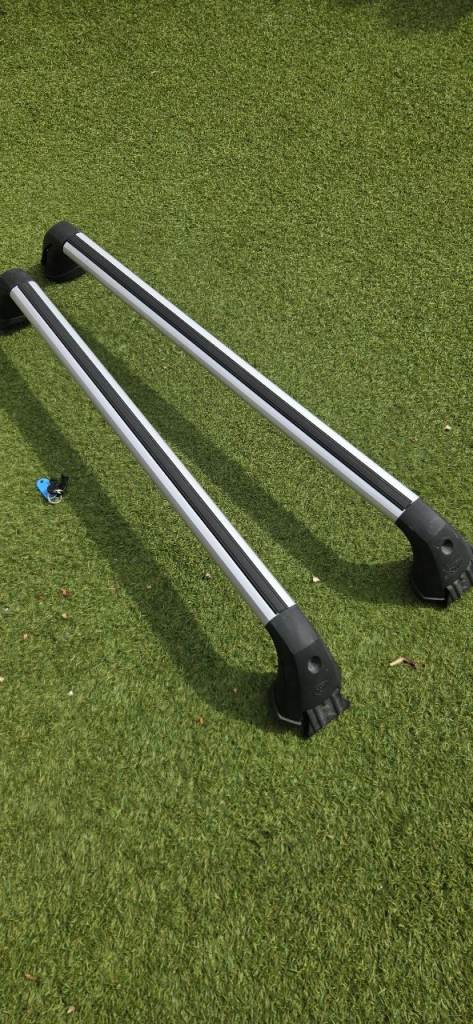 Toyota yaris roof bars