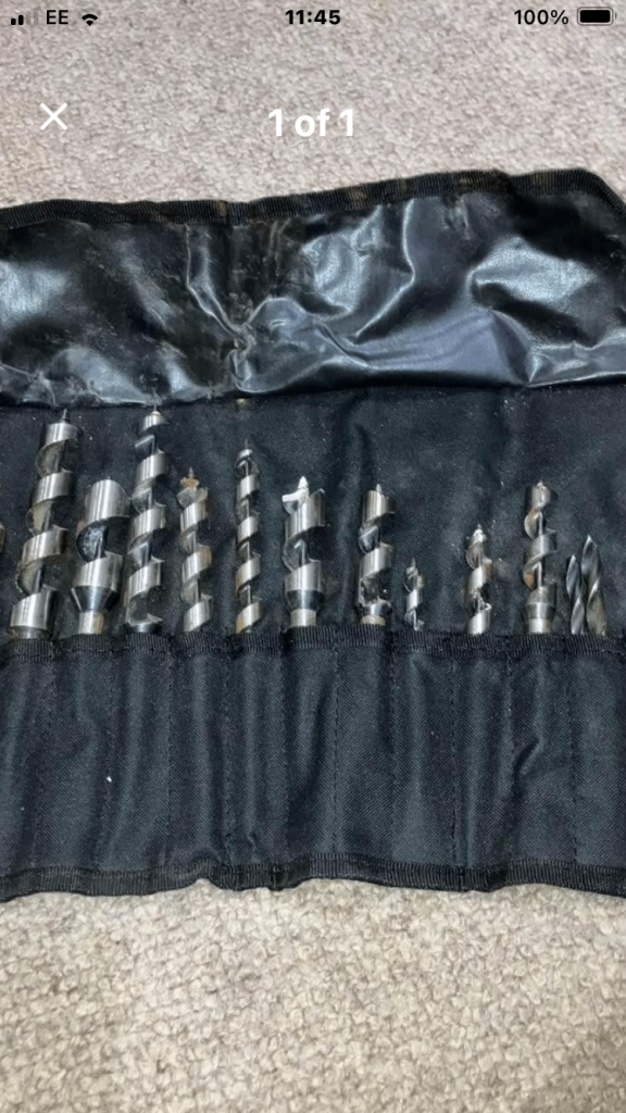 Drill bits 