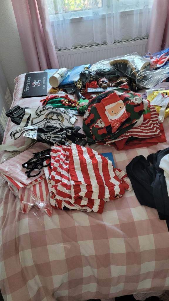 JOB LOT OF FANCY DRESS and ACCESSORIES 