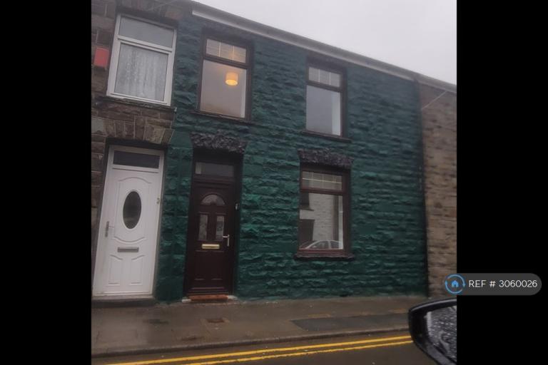 3 bedroom house in Gwendoline Street, Treorchy, CF42 (3 bed) (#3060026)