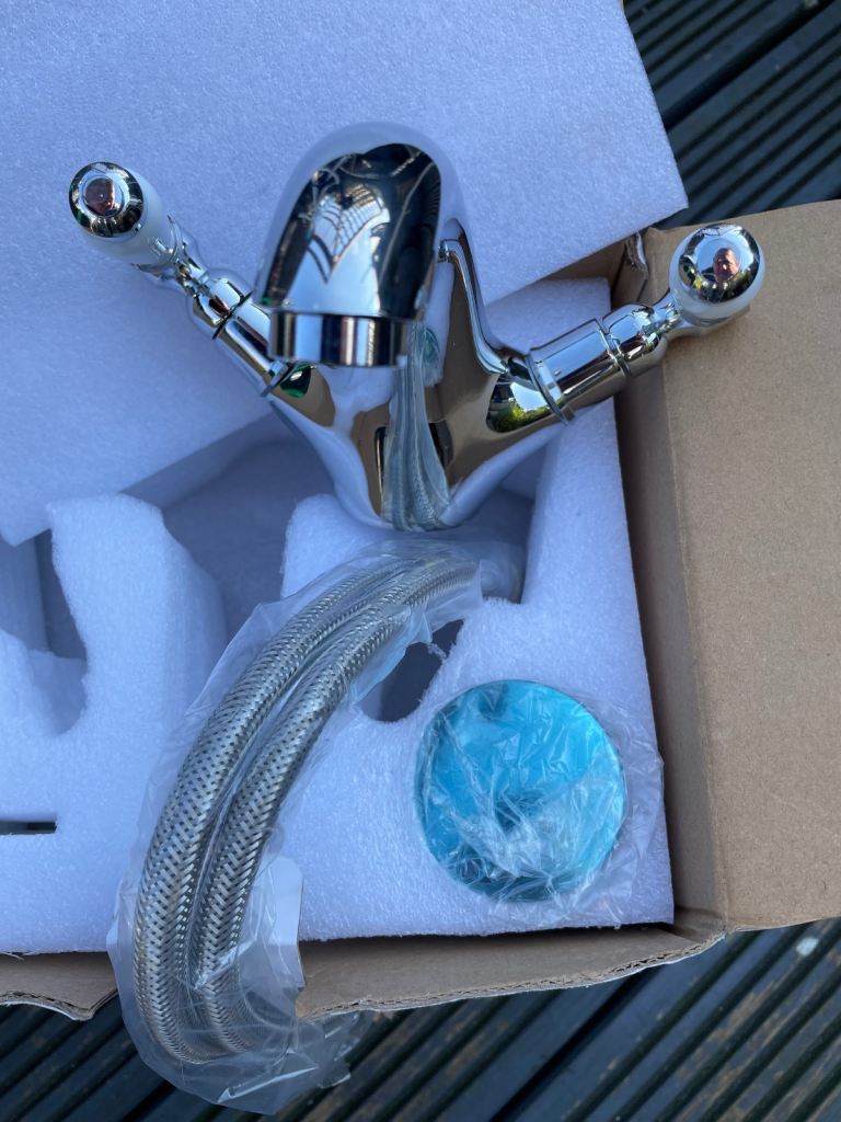 image for Mixer tap basin 