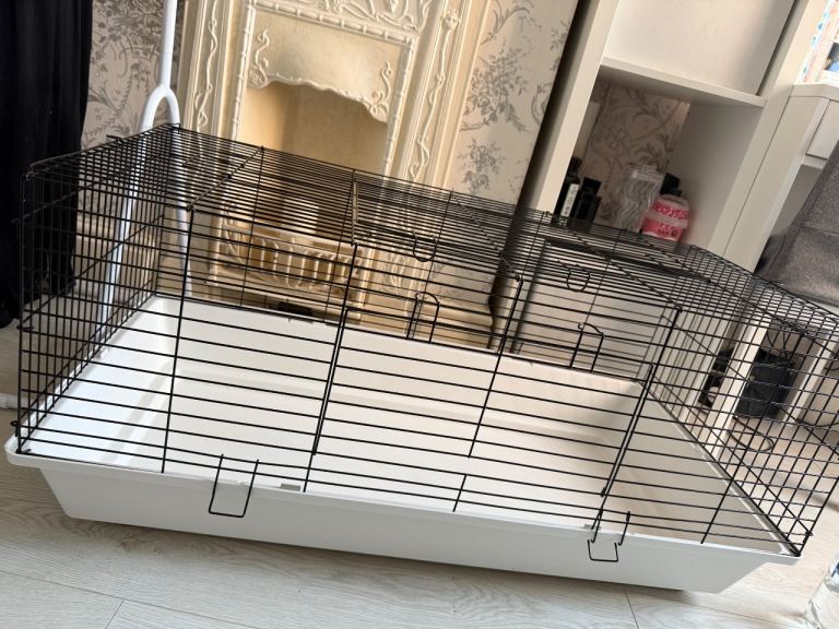 Rabbit indoor cage 