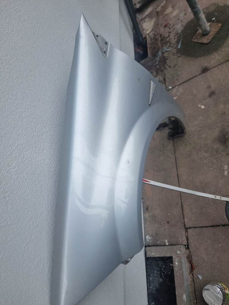 Renault Megane mk2 wing