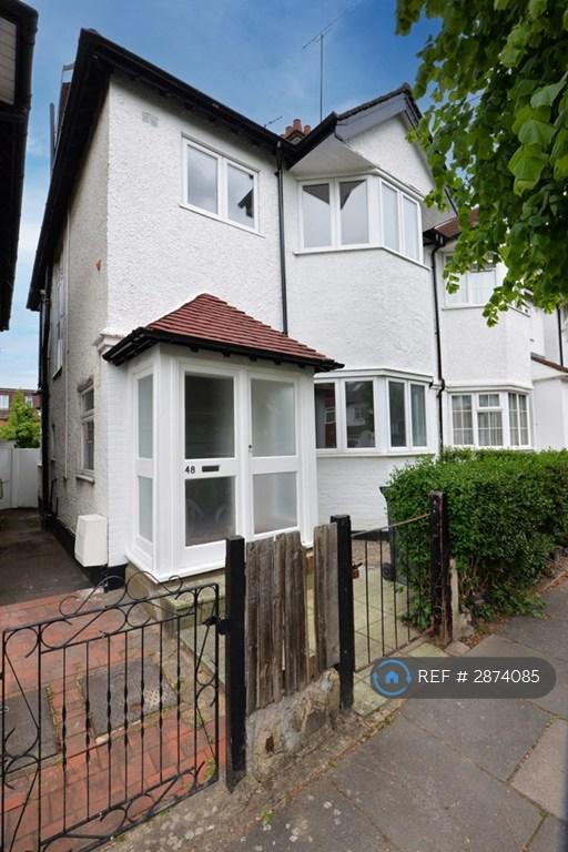5 bedroom house in St. Georges Road, London, NW11 (5 bed) (#2874085)