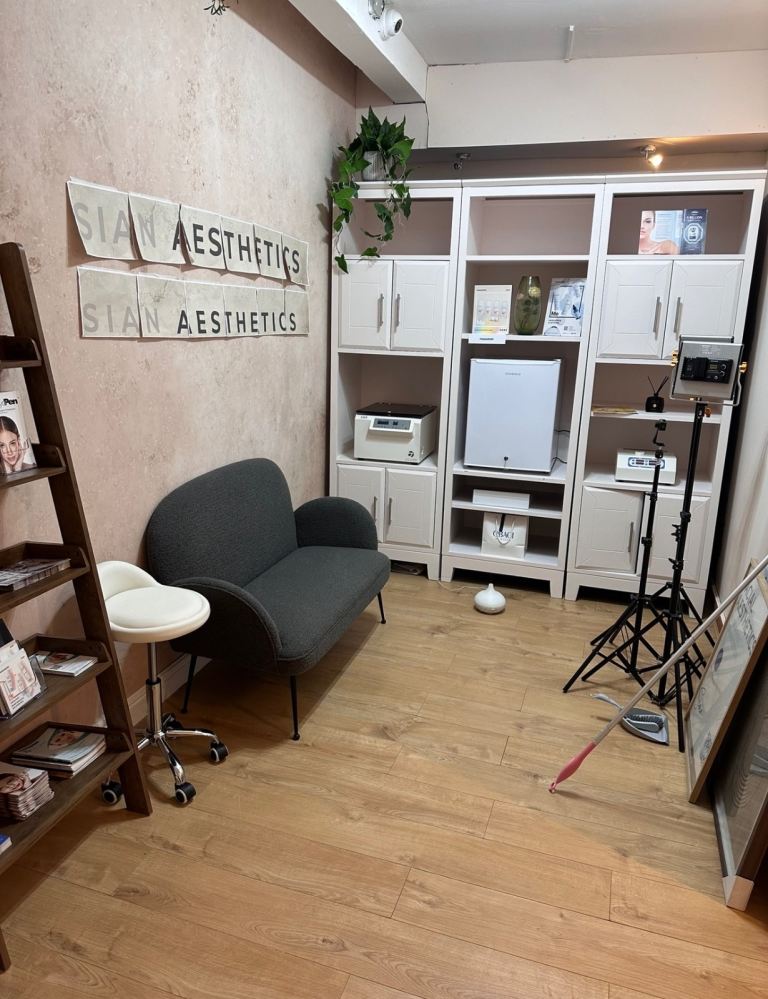 Beauty salon in basement on rent 