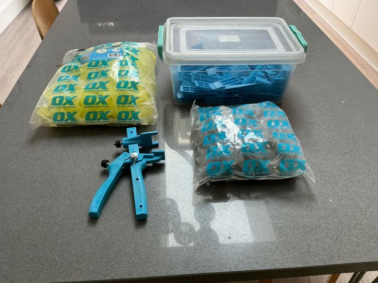 OX tile spacer/ leveling kit 
