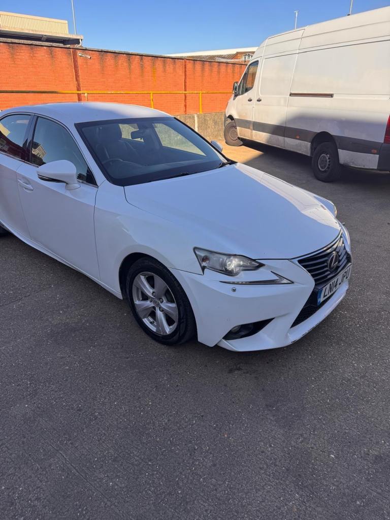 Lexus IS 300h Cheap to run Quick Sale