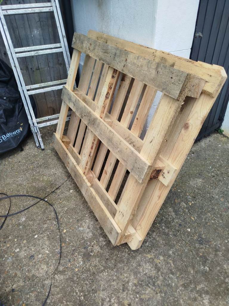Pallet great condition free