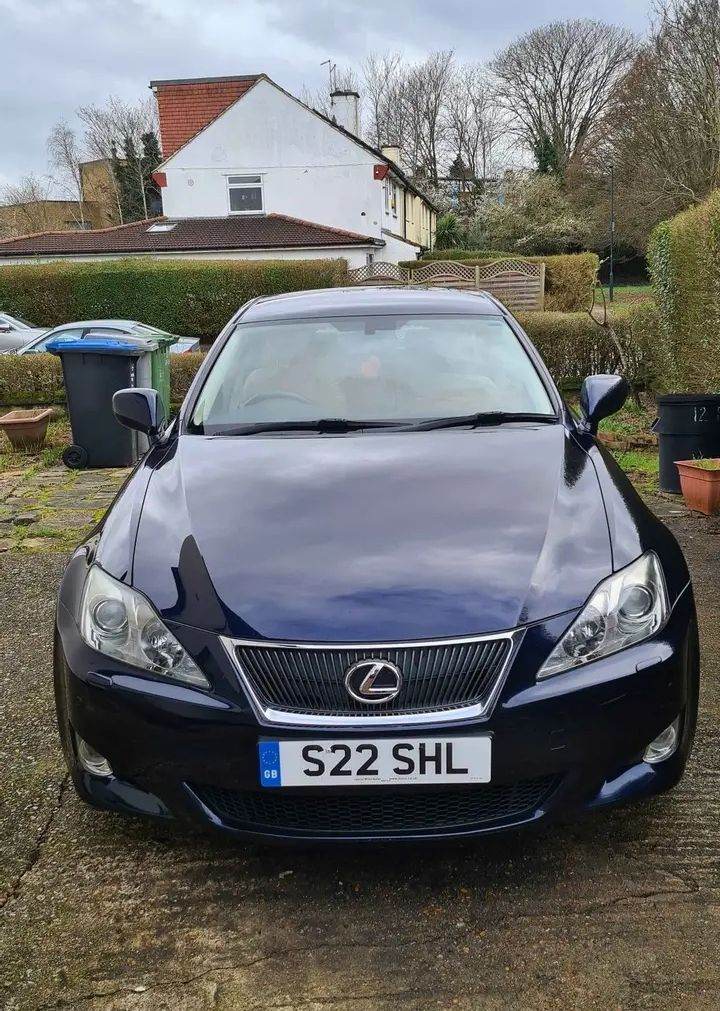 Stunning Lexus IS250 Auto Saloon, FULL SERVICE HISTORY (2 Previous Owners)