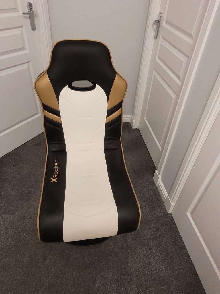 X Rocker esports 2.1 v3 gaming chair