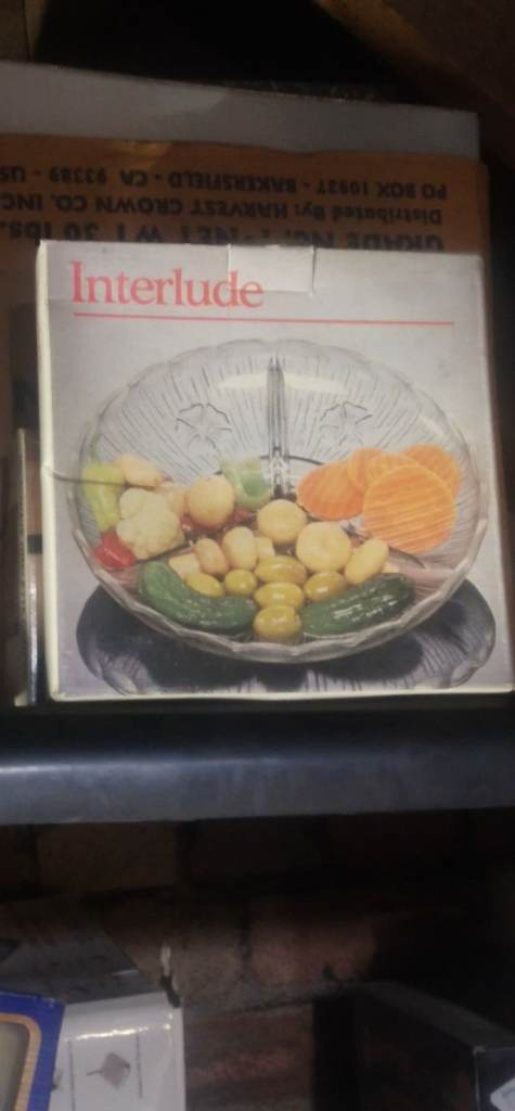 fruit or vegetable tray 