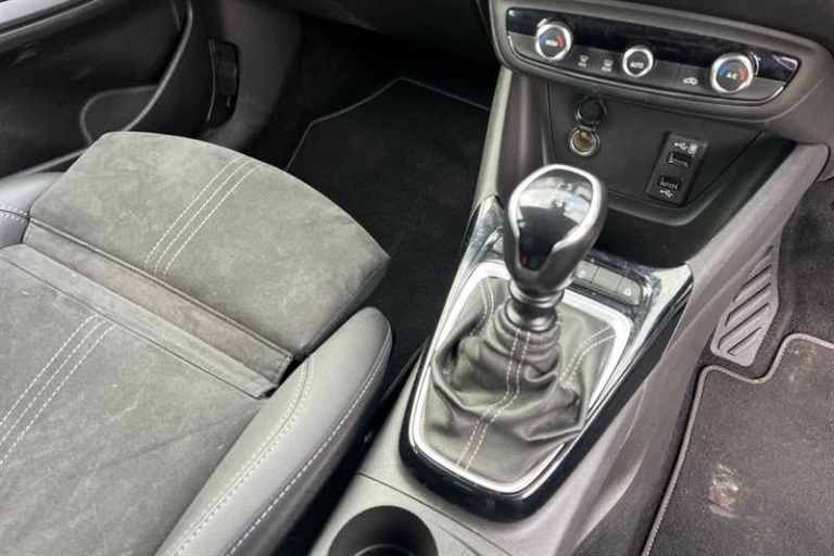 2022 Vauxhall Crossland 1.2 Turbo Ultimate SUV 5dr Petrol Manual Euro 6 (s/s) (110 ps) SUV Petrol...