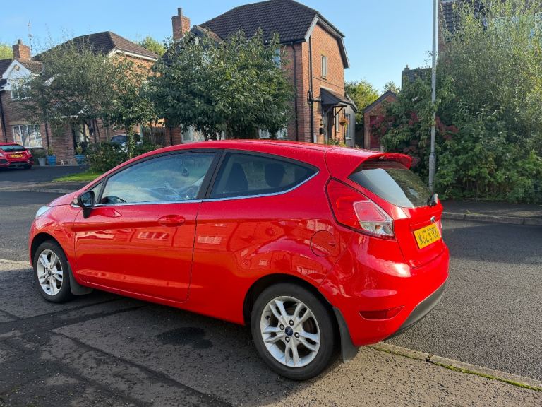 Ford, FIESTA ZETEC, (1241 cc) Hatchback, 2014, Manual, 1241 (cc), 3 doors