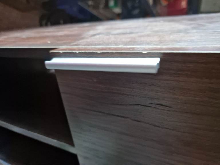 tv unit free to collect 