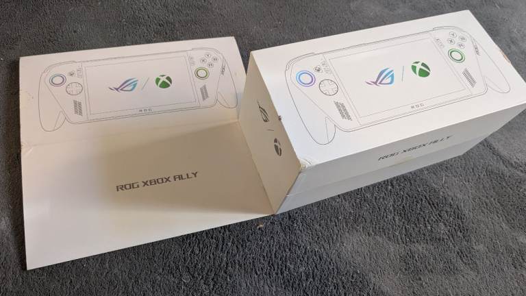 Asus Rog Ally Xbox Z2 16gb - white