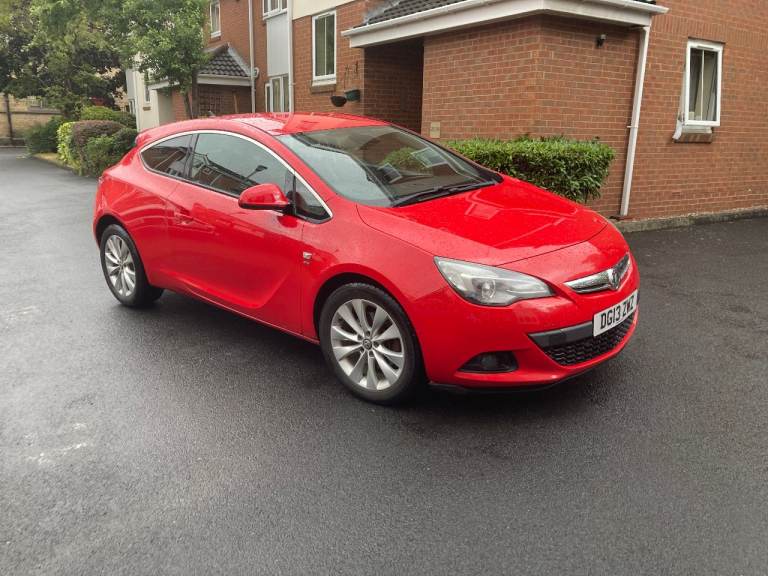 Vauxhall, ASTRA GTC, Hatchback, 2013, Manual, 1956 (cc), 3 doors