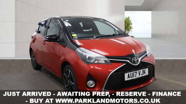 2017 Toyota Yaris 1.33 VVT-i Design 5dr HATCHBACK PETROL Manual