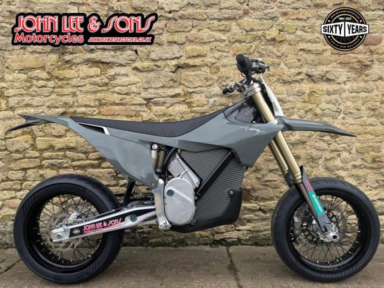 Stark Varg SM Supermoto, 2026 Model 60HP model, In Stock