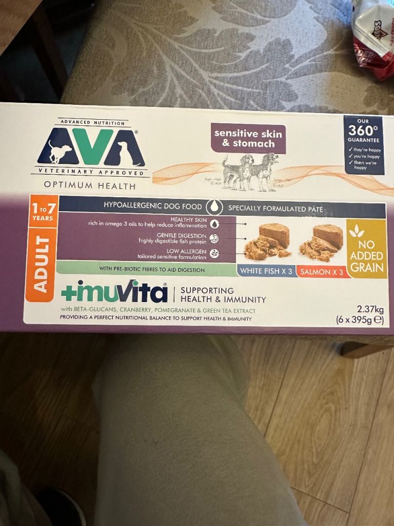 AVA sensitive skin and stomach 395g tins