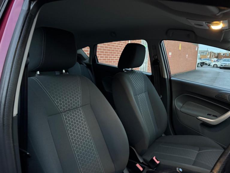 2010 Ford Fiesta 1.4 Zetec 5dr HATCHBACK PETROL Manual