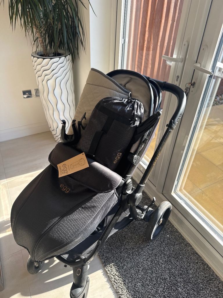 Egg pram bundle 