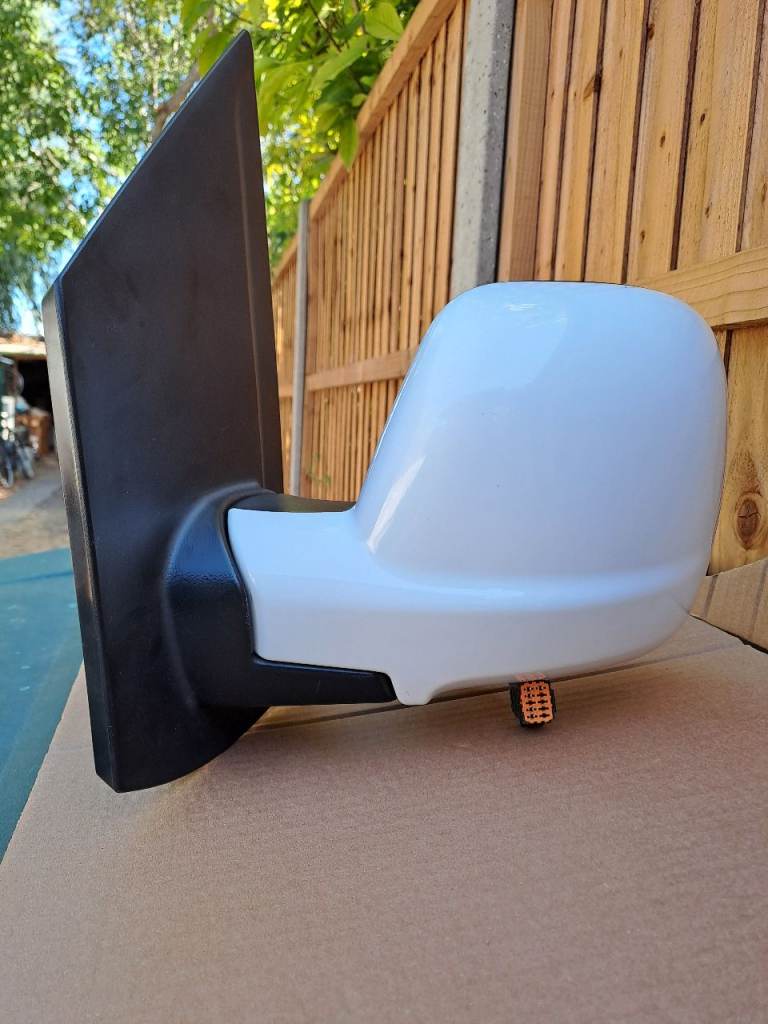 White passenger mirror Vauxhall Vivaro mk3 2019 - 2025 Renault Trafic Citroen Dispatch Immaculate