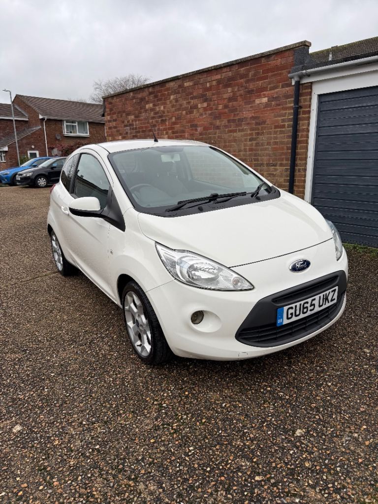 Ford, KA, Hatchback, 2015, Manual, 1242 (cc), 3 doors