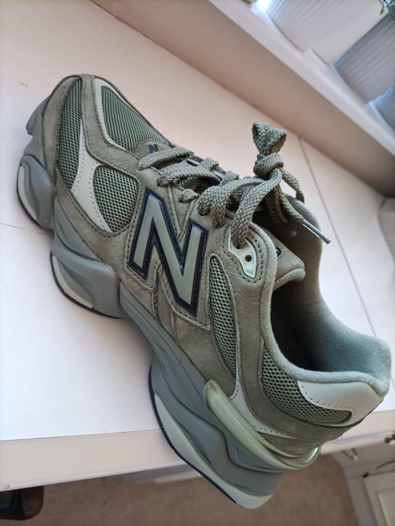 Trainers New Balance 9060 Trainers - UK 9.5, Green olive "New"