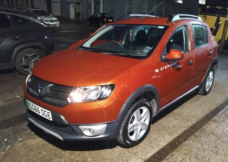 Dacia, SANDERO STEPWAY, Hatchback, 2016, Manual, 898 (cc), 5 doors