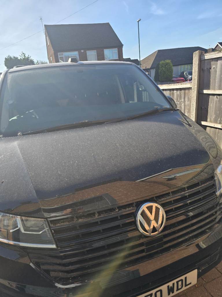 VW Transporter T28 H line TDI – 70 Plate – Automatic – 38,000 Miles – Black – Excellent Condition