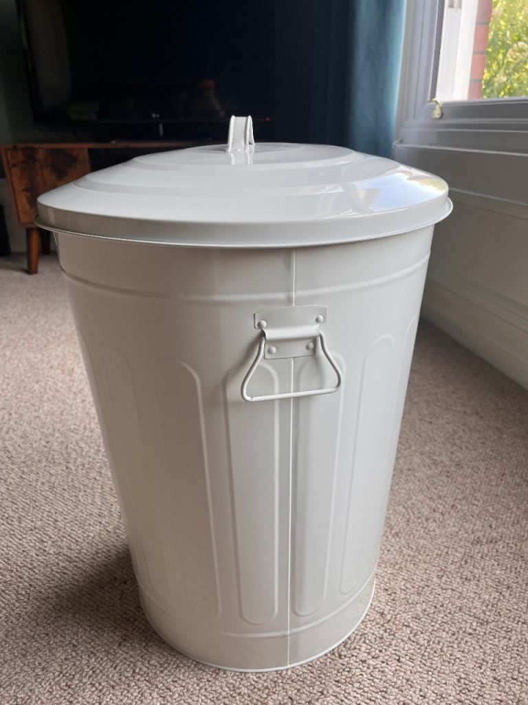 New and unused cream retro bin/ storage/ laundry from Dunelm 