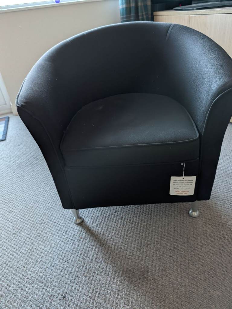 Black Fabric Tub Chair with Chrome Feet – Good Condition