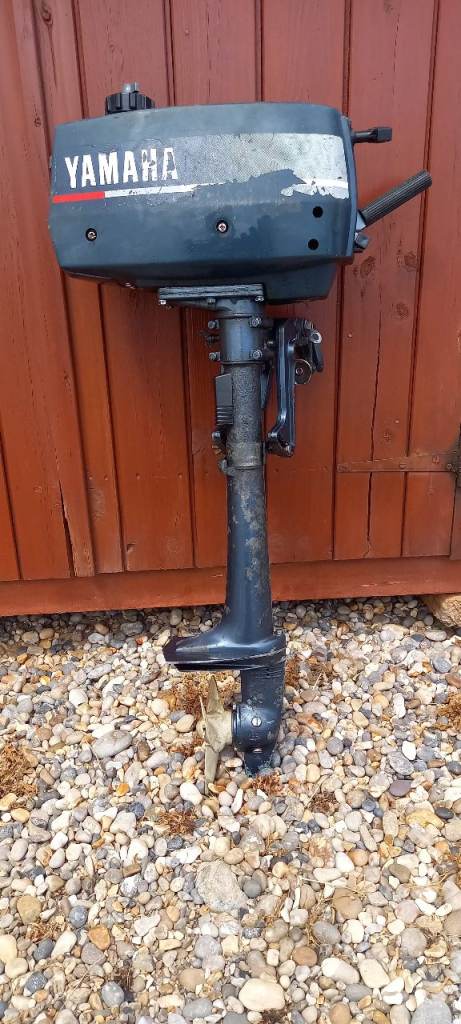 2hp yamaha outboard motor