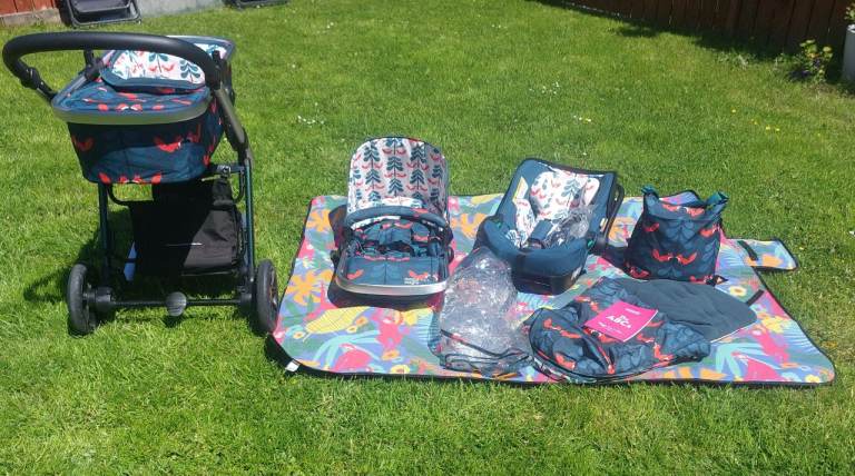 COSATTO Giggle 3 in 1 i - Size Travel System