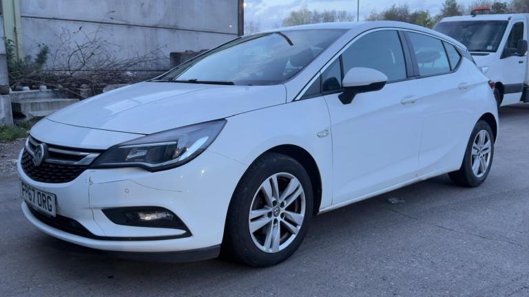 2018 Vauxhall Astra 1.6 CDTi 16V ecoTEC Tech Line Nav 5dr HATCHBACK Diesel Manual