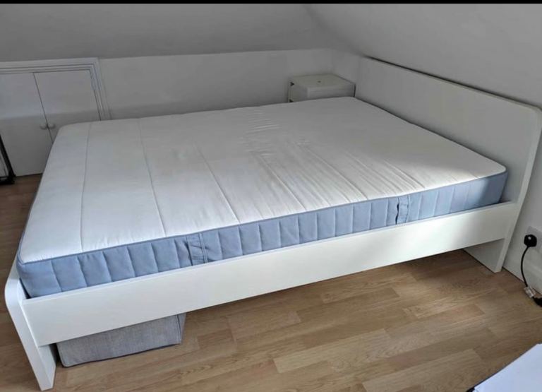 VESTMARKA White Double Bed with Mattress – Good Condition