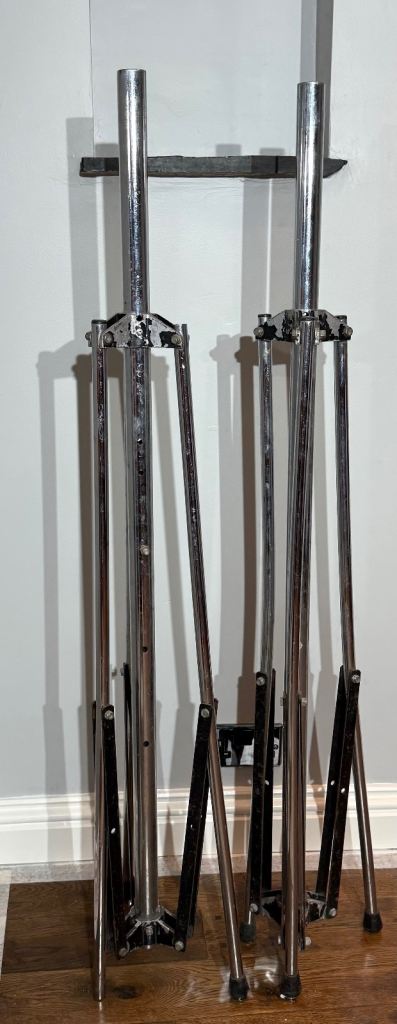 Pair Heavy Duty Tripod Stand Bases Lighting / Speaker / Display Stands Adjustable Spread