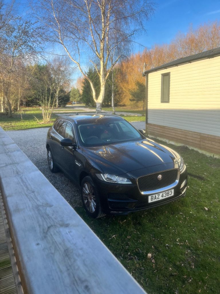 Jaguar, F-PACE, Estate, 2016, Other, 1999 (cc), 5 doors