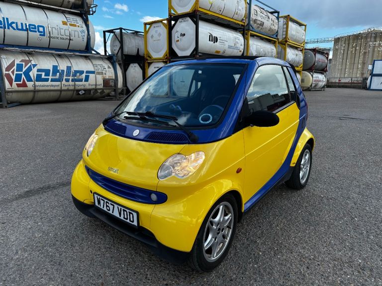 Mercedes Smart City Cabriolet LHD