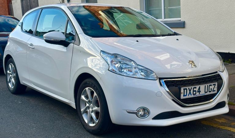 Peugeot, 208, Hatchback, 2014, Manual, 1199 (cc), 3 doors