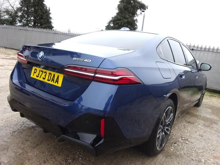 2023 73 REG BMW I5 EDRIVE40 M SPORT ELECTRIC AUTO DAMAGED REPAIRABLE SALVAGE