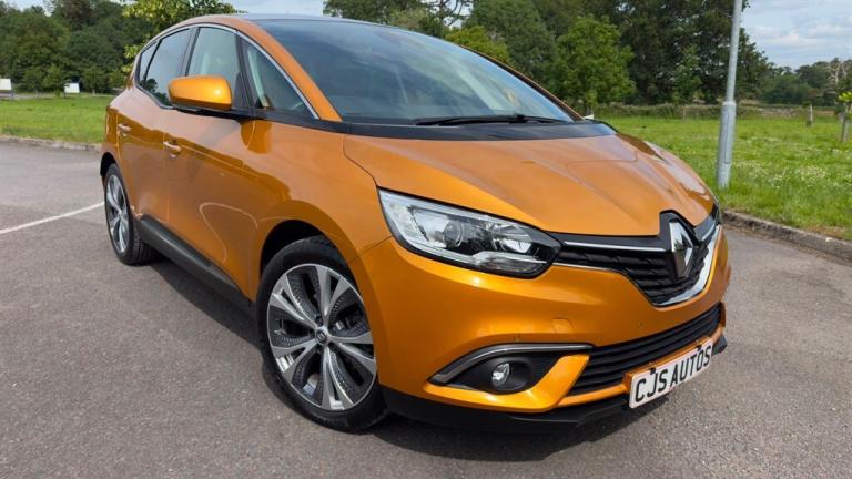2017 Renault Scenic DYNAMIQUE S NAV TCE MPV Petrol Manual