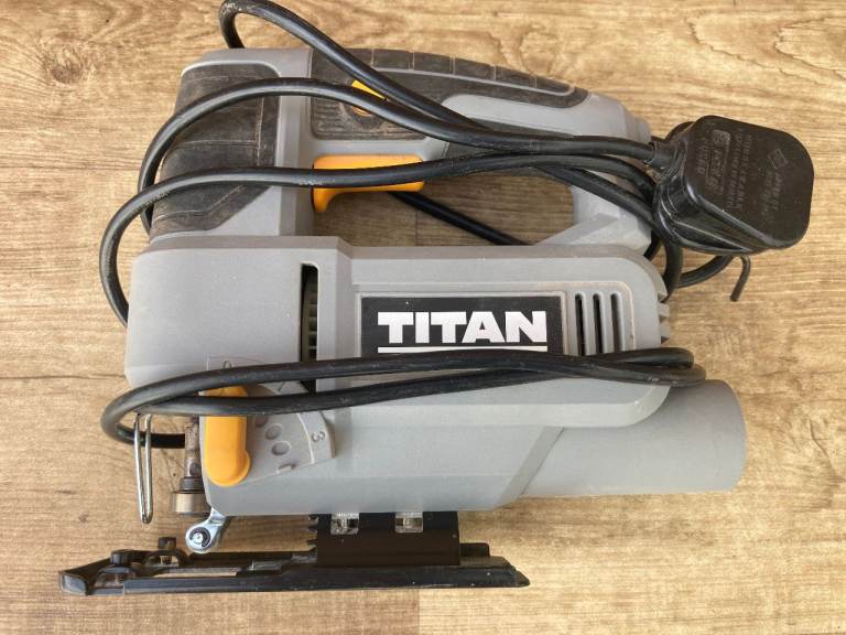 Titan Jigsaw – Tools Workshop Shed Garage Good Condition