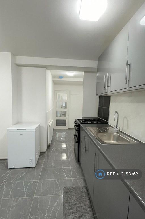 1 bedroom in Standard Avenue, Coventry, CV4 (#2753763)