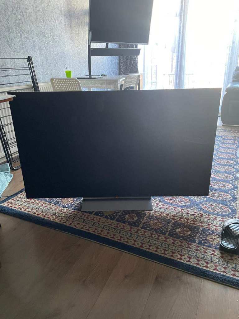 LG 55” OLED TV (OLED55C34LA) – Faulty Screen – For Parts / Repair